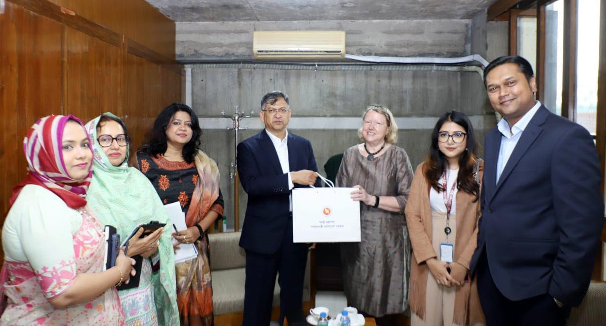 স্বরাষ্ট্রমন্ত্রীর সাথে ইউনেস্কোর প্রতিনিধিদলের সাক্ষাৎ