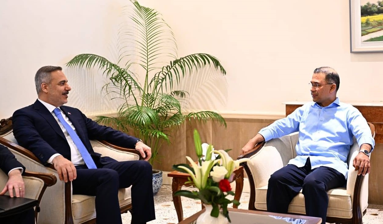 প্রধানমন্ত্রীর সঙ্গে তুরস্কের পররাষ্ট্রমন্ত্রীর সৌজন্য সাক্ষাৎ