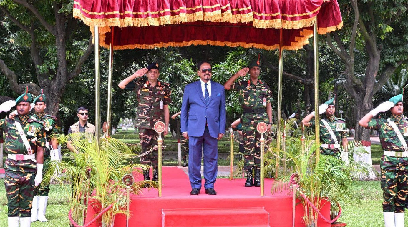 বঙ্গভবনে ভারপ্রাপ্ত রাষ্ট্রপতির কার্যক্রম শুরু