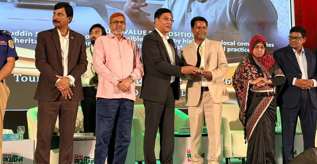 বর্ষসেরা ট্যুরিজম কনটেন্ট ক্রিয়েটর সালাহউদ্দীন সুমন