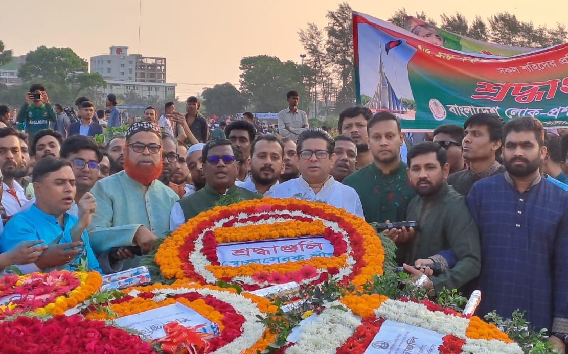 স্বাধীনতা ও জাতীয় দিবসে স্বেচ্ছাসেবক লীগের শ্রদ্ধা নিবেদন