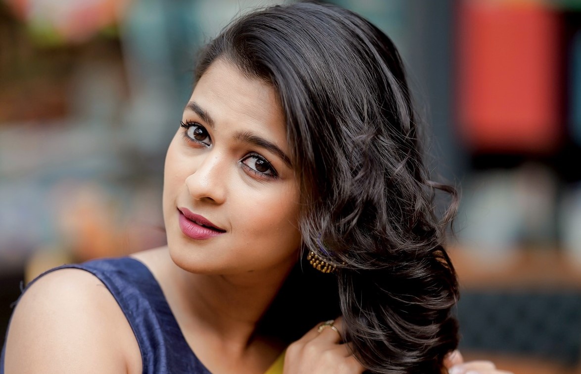 পাতলা চুল ঘন দেখানোর কৌশল