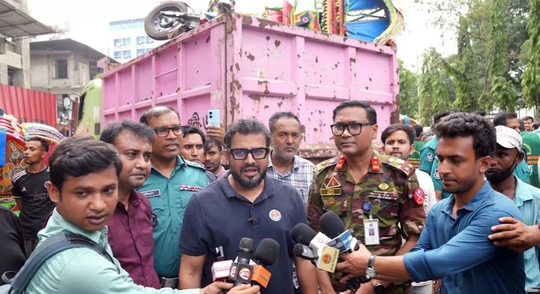 ঢাকার মূল সড়কে কোনো রিকশা চলতে পারবে না: ডিএনসিসি প্রশাসক