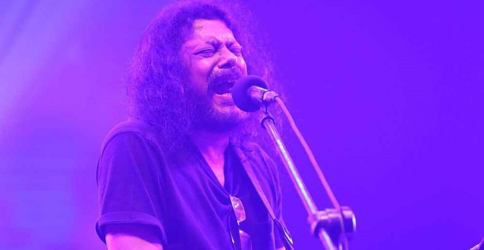 পপ সংগীতের কিংবদন্তী নগর বাউল জেমসের জন্মদিন আজ