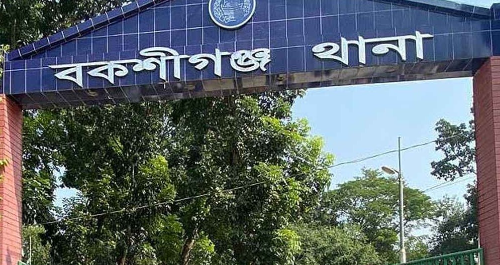বাড়ির আশপাশে ছেলেকে খুঁজচ্ছিলেন মা, নদীতে ভেসে ওঠে লাশ