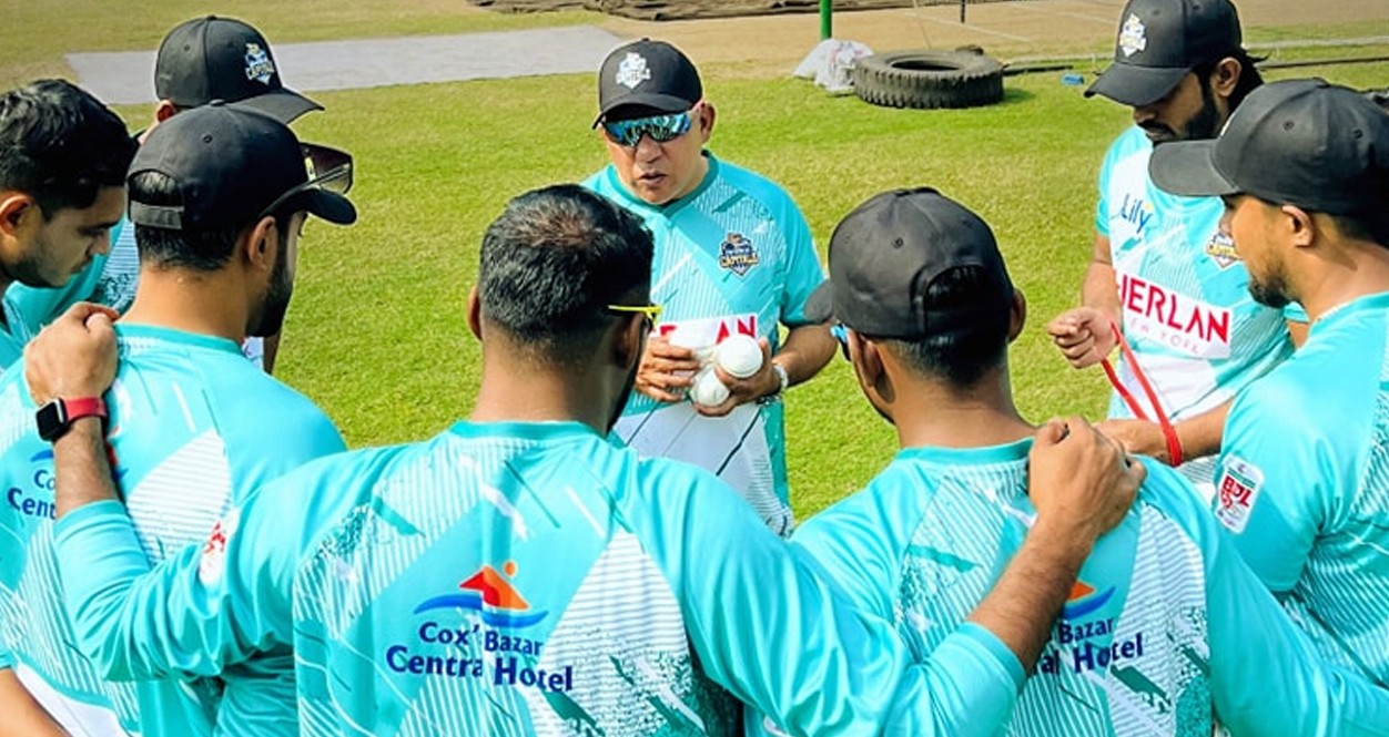 ঢাকা ক্যাপিটালসের কোচ থাকছেন না সুজন!