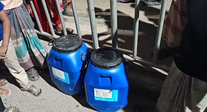 জাতীয় ঈদগাহ মাঠের পাশে ড্রাম থেকে খণ্ড-বিখণ্ড লাশ উদ্ধার