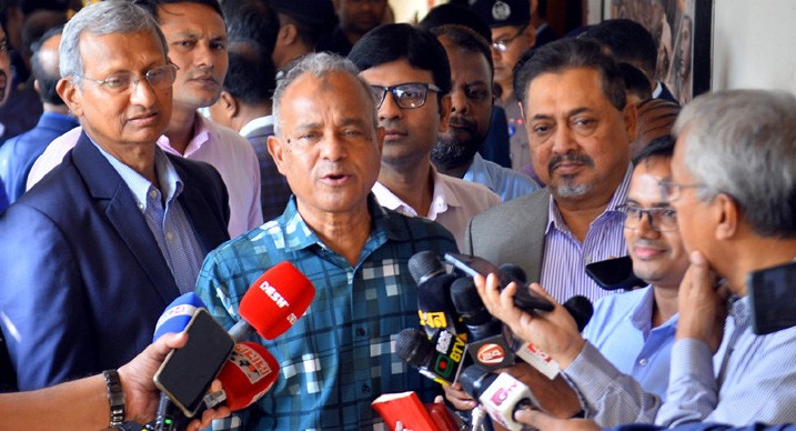 বিজয় দিবসে এবারও প্যারেড হবে না: স্বরাষ্ট্র উপদেষ্টা