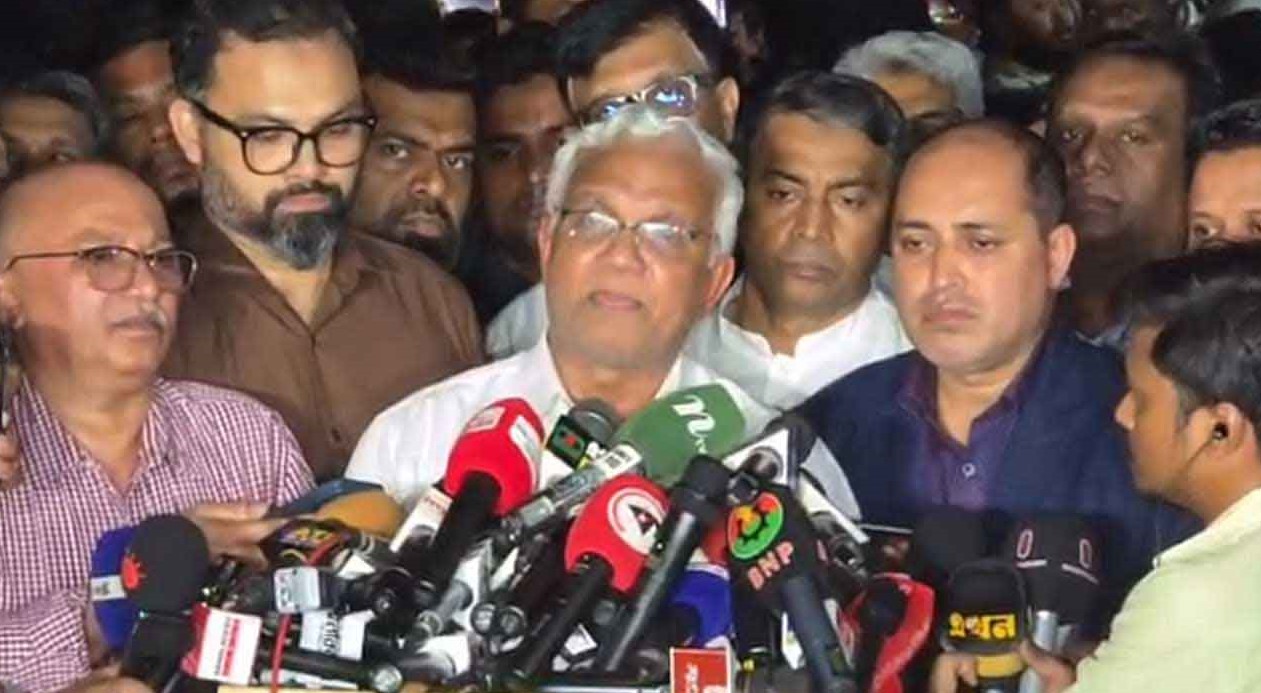 খালেদা জিয়ার অবস্থা গত ৩ দিন একই রকম: ডা. জাহিদ