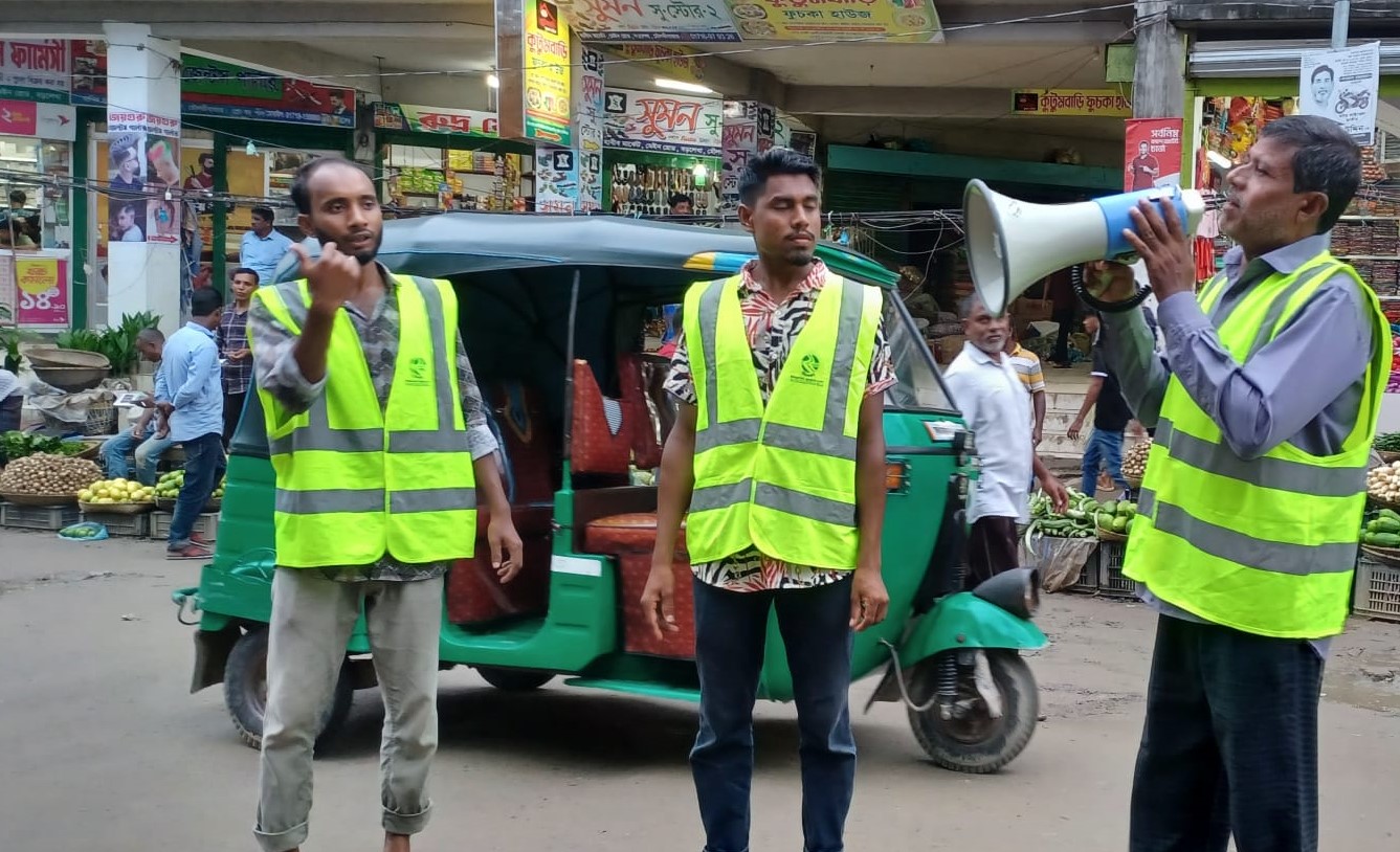 বড়লেখায় ৭ম দিনেও ফিরেনি ট্রাফিক