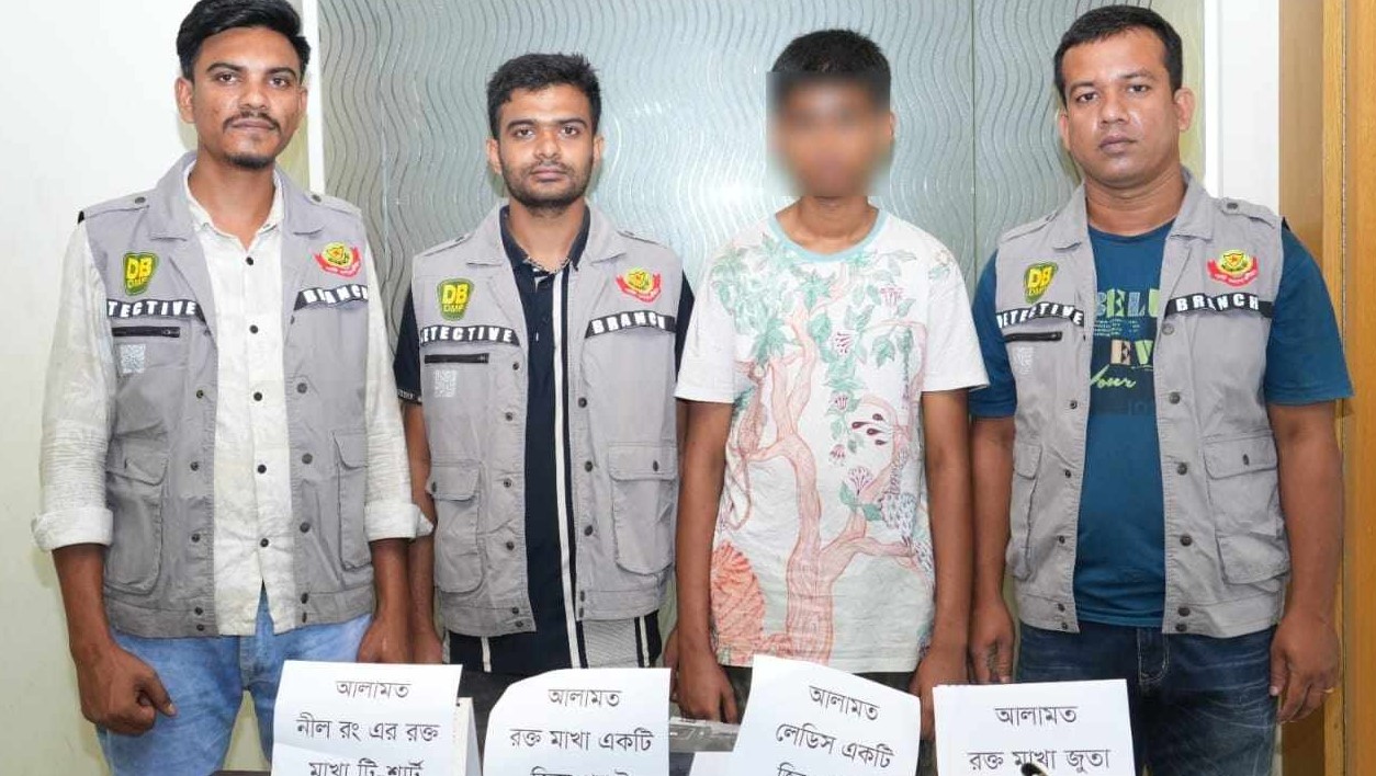 টাকা চুরি দেখে ফেলায় দুই খালাকে খুন