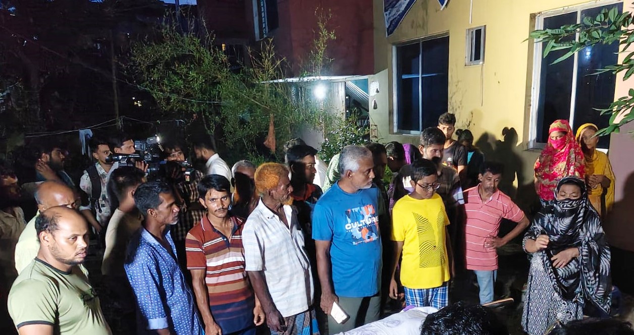 খুলনায় মদপানে ৪ জনের মৃত্যু