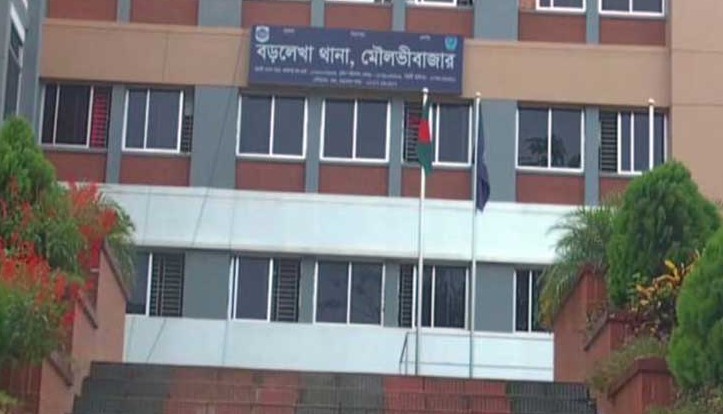 বড়লেখায় প্রকাশ্যে গলায় দা ঠেকিয়ে ২ লাখ টাকা ছিনতাই