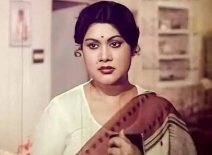 রূপবান খ্যাত নায়িকা সুজাতার জন্মদিন আজ
