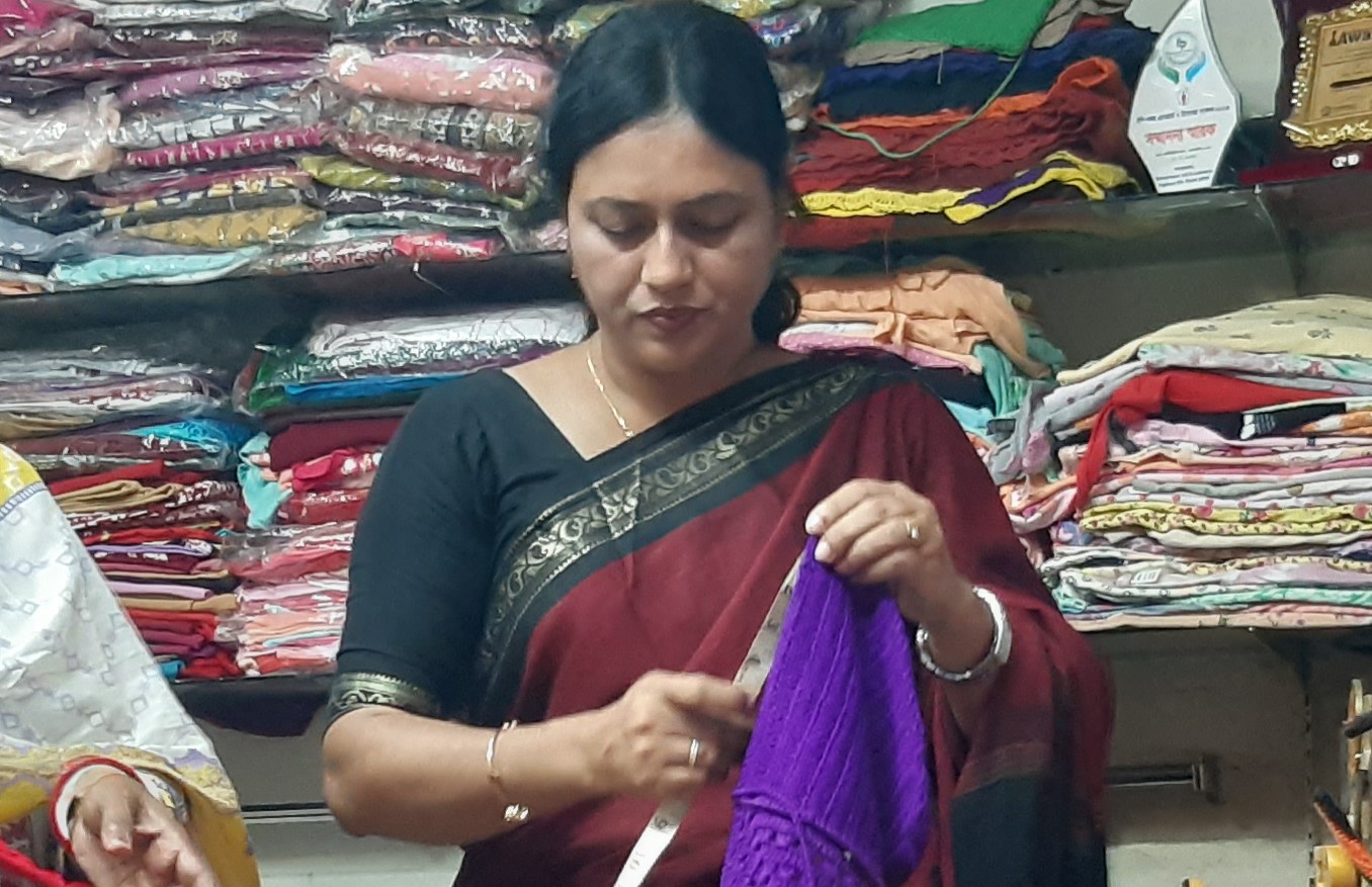 কুঁশিকাটায় জীবনের জয়গান: লিজা এখন অর্ধশত নারীর প্রেরণা