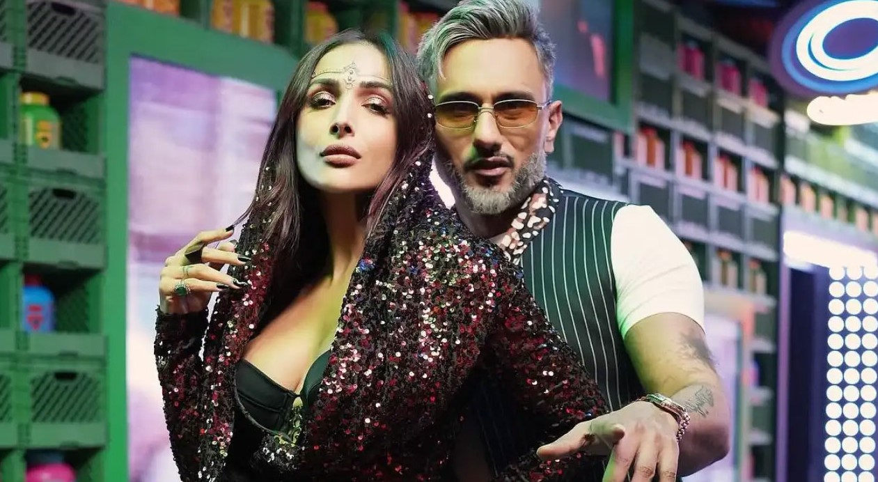 অশালীন ভঙ্গিতে নাচ মালাইকার, বিপাকে হানি সিং