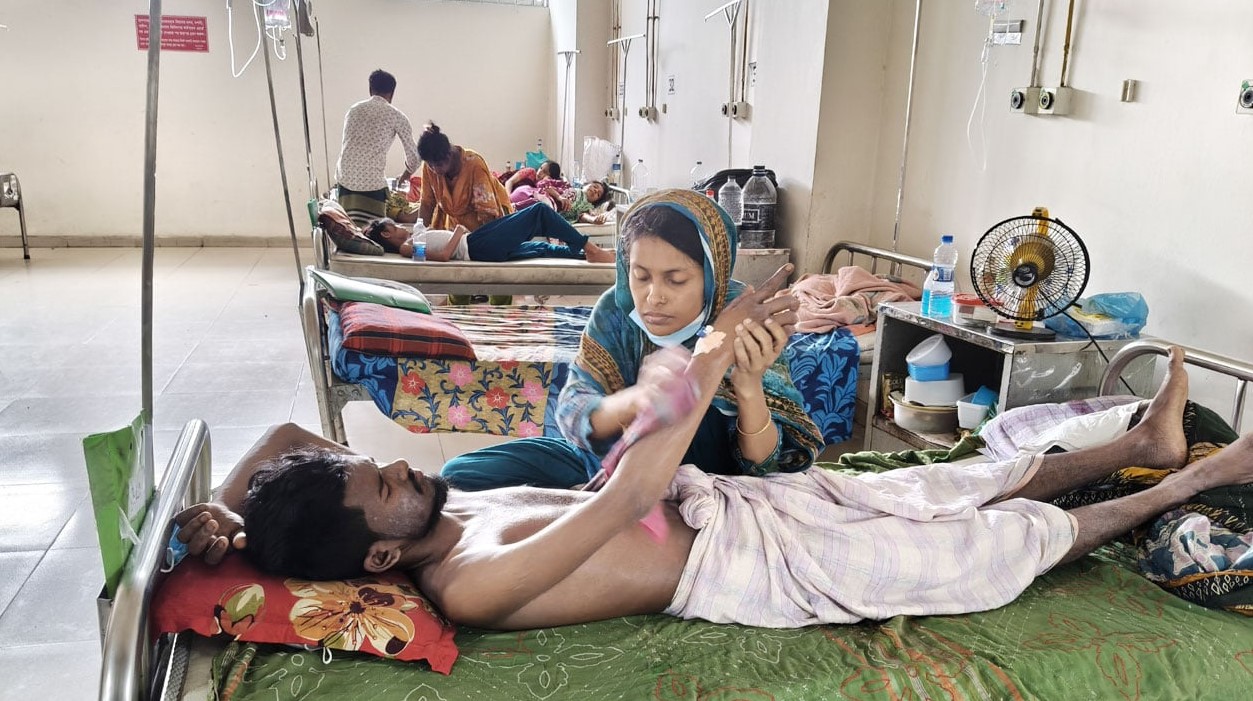 শিশুদের পাশাপাশি বড়রাও আক্রান্ত হচ্ছেন হামে