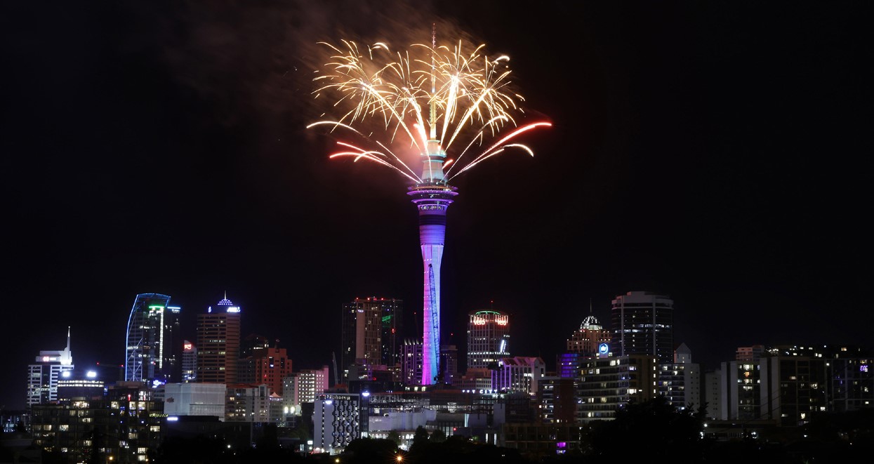 নতুন বছর ২০২৬ সালকে সবার আগে স্বাগত জানাল কিরিবাতির কিরিতিমাতি