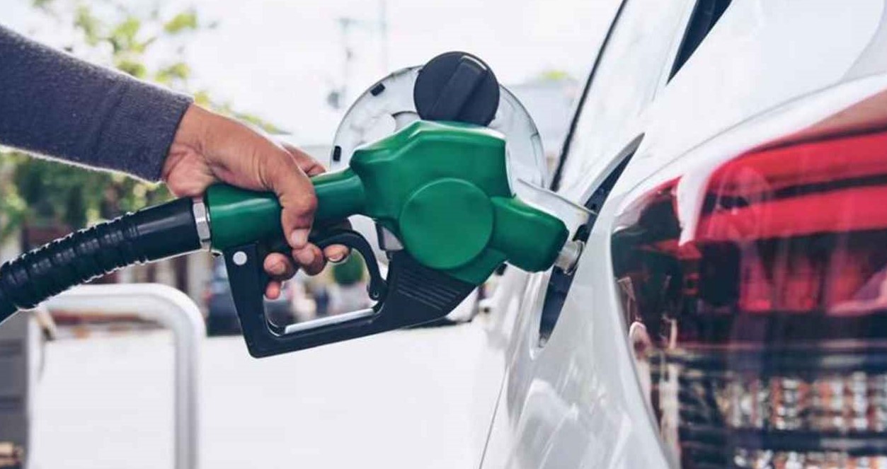 অকটেনের দাম বেড়ে ১৪০ টাকা, পেট্রোল ১৩৫