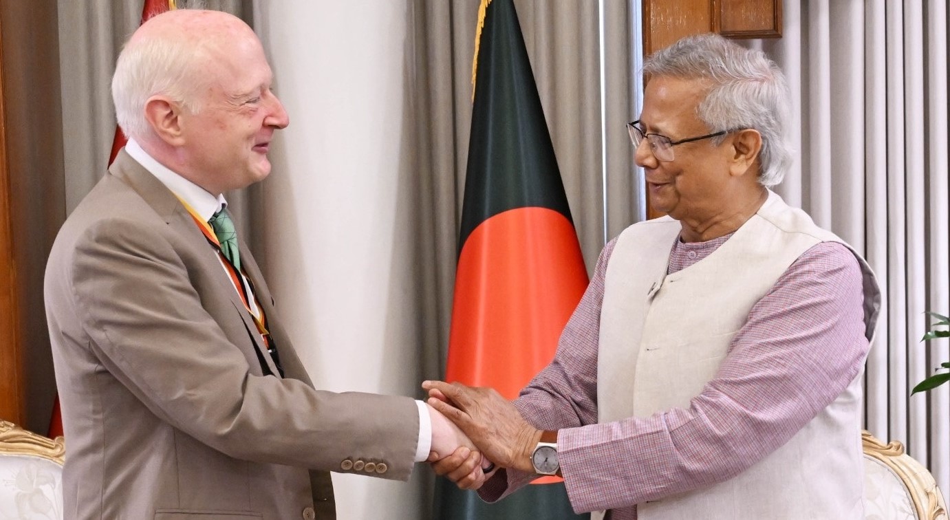 নির্বাচনের আগে অন্যতম বড় চ্যালেঞ্জ ভ্রান্ত তথ্য: ড. ইঊনূস