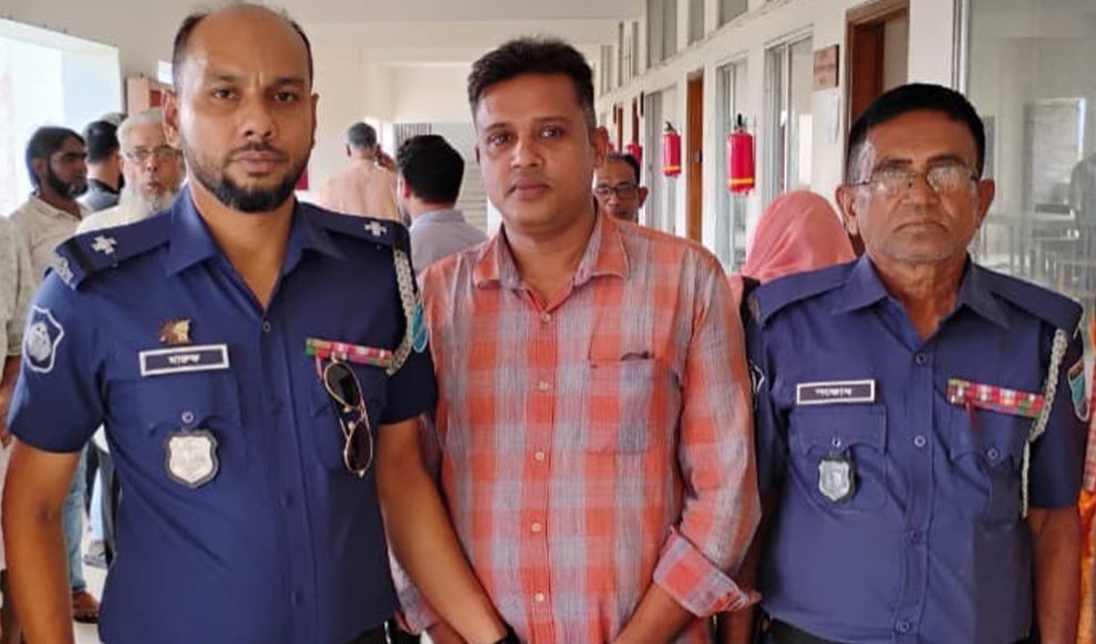 সদরপুরে স্কুলছাত্রীকে ধর্ষণের দায়ে যুবকের আমৃত্যু কারাদণ্ড