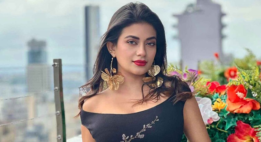 এবার টিভিতে দেখা যাবে মন্দিরা চক্রবর্তীর ‘কাজলরেখা’