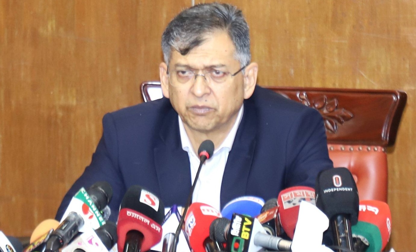 আইনশৃঙ্খলা পরিস্থিতি নিয়ন্ত্রণে সরকার কঠোর অবস্থানে
