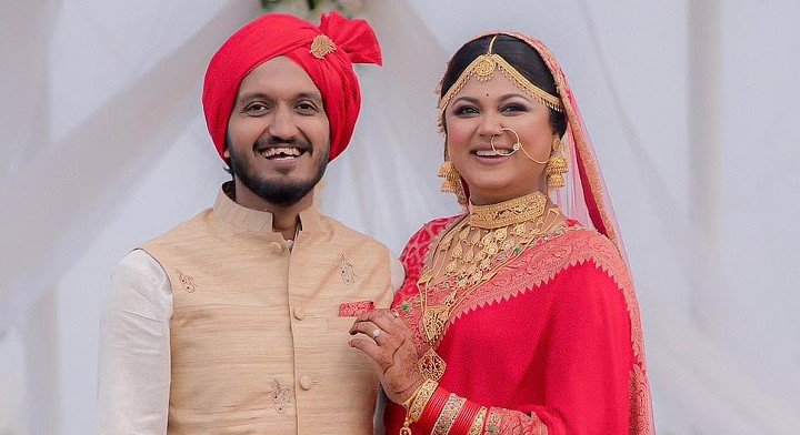 ‘স্বামীর পরকীয়ায়’ সংসার ভাঙল মৌসুমী হামিদের!