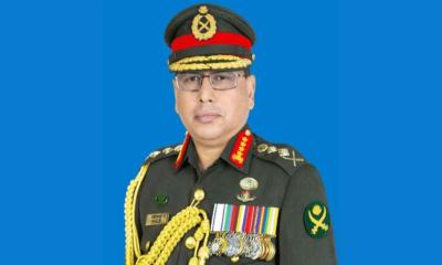 সরকারি সফরে কাতার গেলেন সেনাবাহিনী প্রধান ওয়াকার-উজ-জামান 