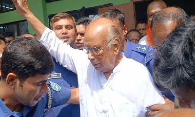দুদকের মুখোমুখি সাবেক মন্ত্রী রমেশ চন্দ্র 