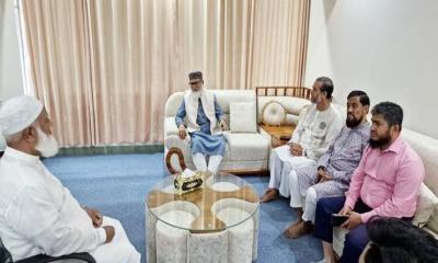 জামায়াত আমিরের বাসায় ধর্ম উপদেষ্টা