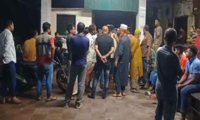 টাঙ্গাইলে বিএনপি নেতাকে না পেয়ে স্ত্রীকে কুপিয়ে হত্যা