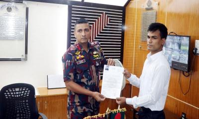 ফেলানী হত্যার এক যুগ পর ছোট ভাই বিজিবিতে চাকরি পেলেন