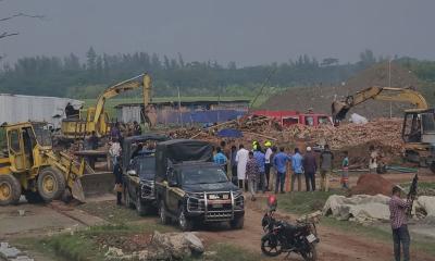 অবৈধ ইটভাটা ৪৯টি, অভিযানে গুঁড়িয়ে দেওয়া হলো দুইটি