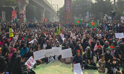 ফের শাহবাগ মোড়ে অবস্থান ইনকিলাব মঞ্চের