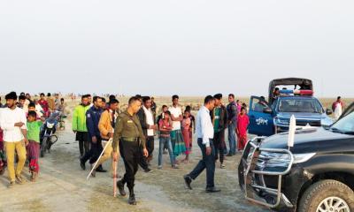 হাতিয়ায় পর্যটন কেন্দ্র দখলের চেষ্টা, আটক ২