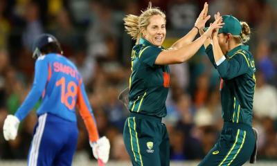 ভারতকে হারিয়ে সিরিজে সমতা ফেরাল অস্ট্রেলিয়া