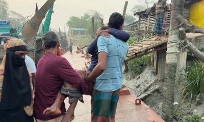 সাগরে জাল ফেলা নিয়ে জেলেদের মারামারি, নিখোঁজ ২