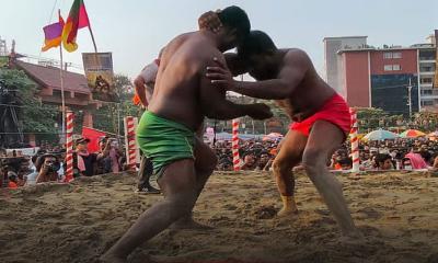 জব্বারের বলীখেলায় আবারও চ্যাম্পিয়ন বাঘা শরীফ