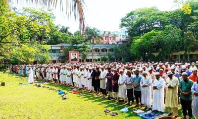 রংপুরে বৃষ্টির জন্য ইসতিসকার নামাজ আদায়