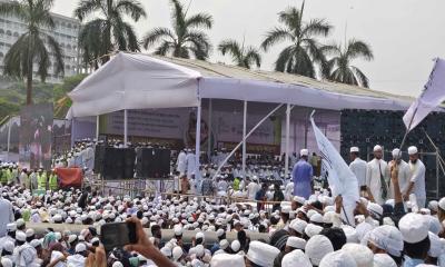 সোহরাওয়ার্দী উদ্যানে হেফাজতের মহাসমাবেশে নেতাকর্মীদের ঢল