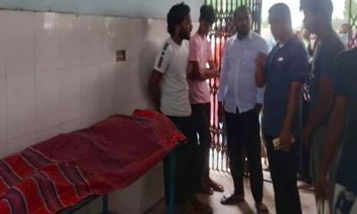 নওগাঁয় পৃথক সড়ক দুর্ঘটনায় নিহত ২