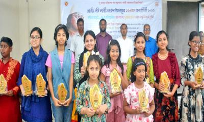 খুলনায় জাতীয় কবি কাজী নজরুলের জন্মবার্ষিকী উদযাপন