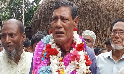সুন্দরগঞ্জে নৈশ্য প্রহরী সন্তোষ চন্দ্র সরকারের রাজকীয় বিদায় 