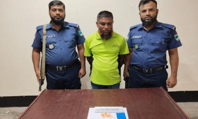 ঝিকরগাছায় ৮০ পিস ইয়াবাসহ মাদক ব্যবসায়ী গ্রেফতার
