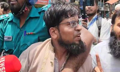 ধানমণ্ডি ৩২ নম্বরে গণপিটুনির শিকার ‘ভাইরাল সিদ্দিক’