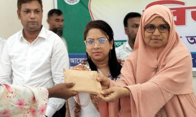মাদক সন্ত্রাস মুক্ত দেশ বিনির্মাণে এগিয়ে আসতে হবে: ডিসি আফরোজা