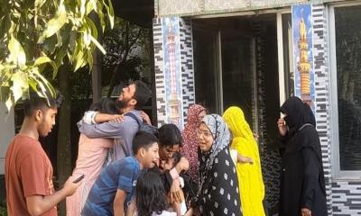 বৃদ্ধ বাবা-মাকে নিয়ে বরুড়া যাচ্ছিলেন দুই ছেলে, পথে সবাই শেষ