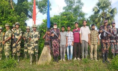 কুমিল্লায় ৫ বাংলাদেশিকে হস্তান্তর করলো বিএসএফ