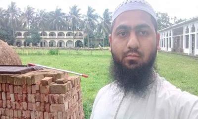 দুই ছাত্রকে বলাৎকারের অভিযোগে মাদরাসা শিক্ষক গ্রেপ্তার